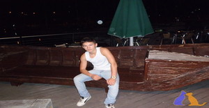 Dinis frunza 27 years old I am from Albufeira/Algarve, Seeking Dating Friendship with Woman
